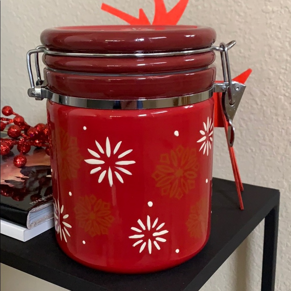 Holiday Snowflake Container